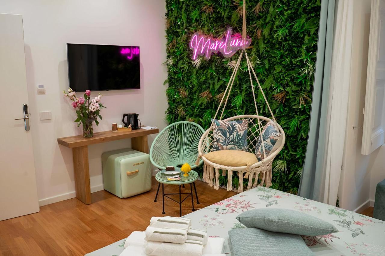 Mareluna Rooms Napoli Eksteriør billede