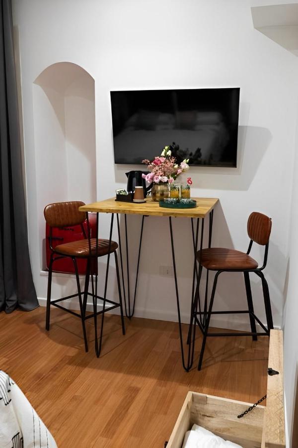 Mareluna Rooms Napoli Eksteriør billede